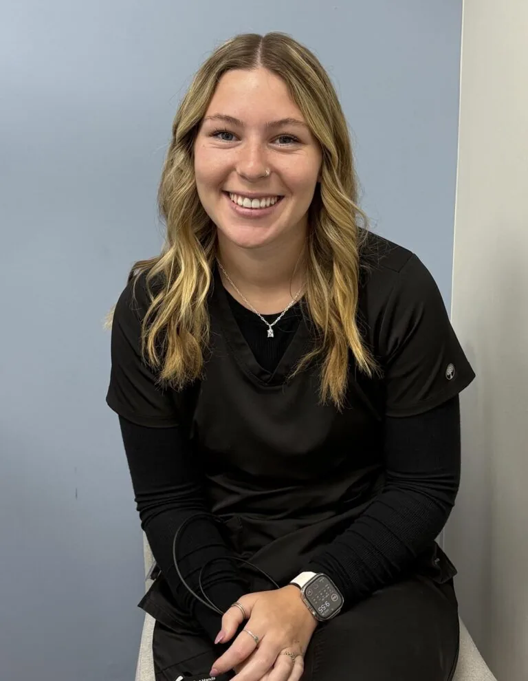 Isabela Dental Assistant